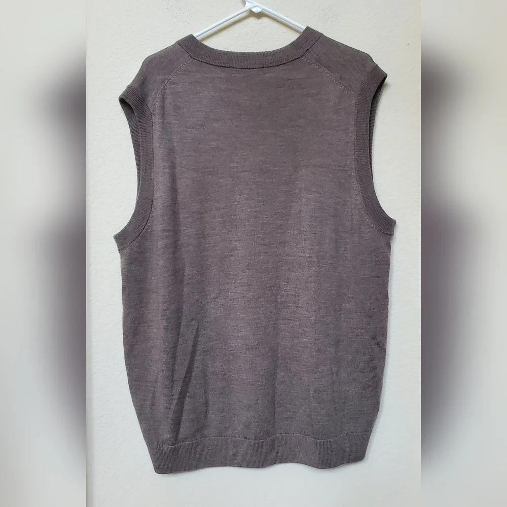Hart Schaffner Marx Brown 100% Extra Fine Merino Wool Sweater Vest. Size XL